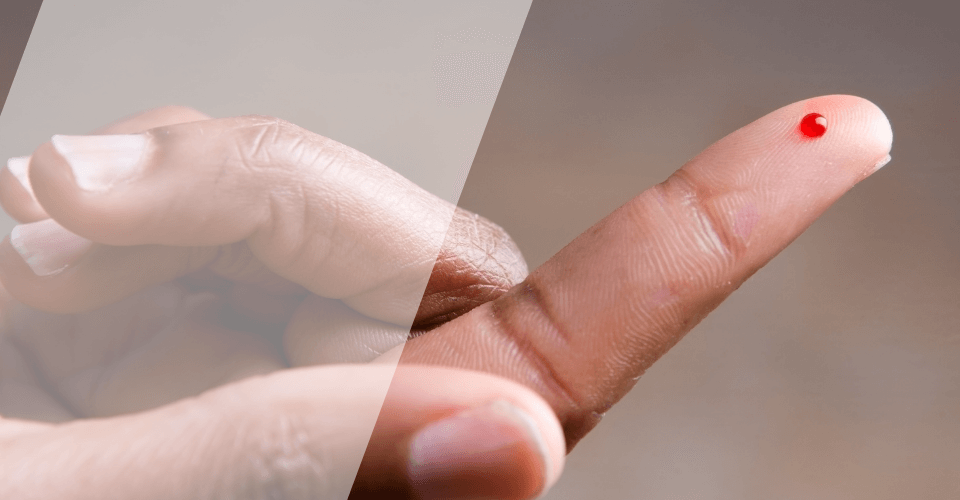 kit autoprélèvement COVID-19 doigt sang